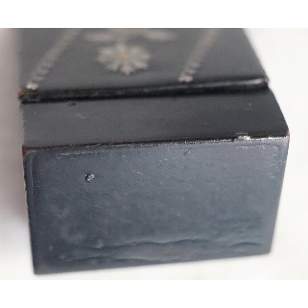 Paper Mache Patch Snuff Box Silver Flower Pillbox - image 4